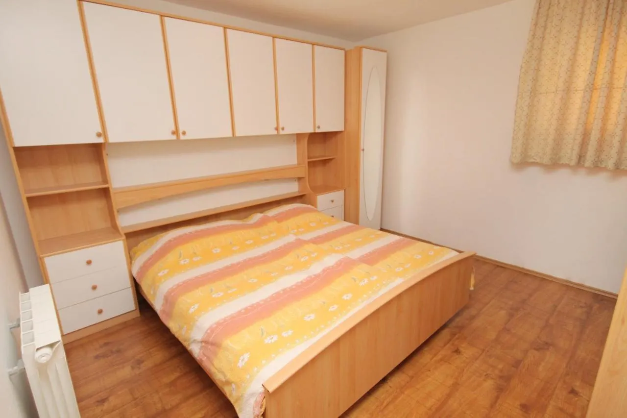 Apartments With A Parking Space Selce, Crikvenica - 5287